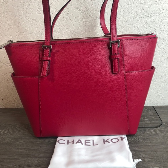 Michael Kors red purse - Picture 5 of 6
